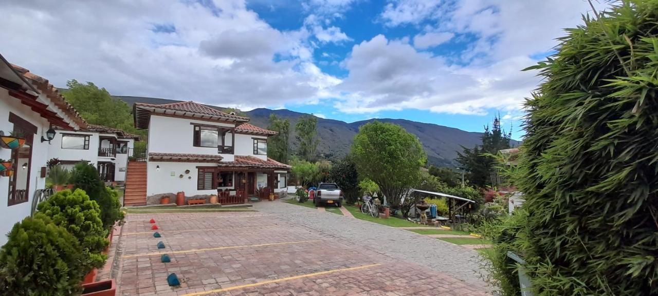 Casa Hotel San Pedro Вилья-де-Лейва Экстерьер фото